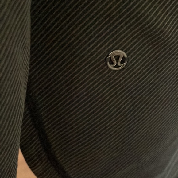 LULULEMON V NECK SWEATSHIRT - Picture 5 of 6